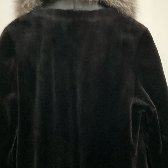 Black Mink Fur Coat With The Blue/Grey Fox Collar. Size Small, Regular. - Picture 5 of 9